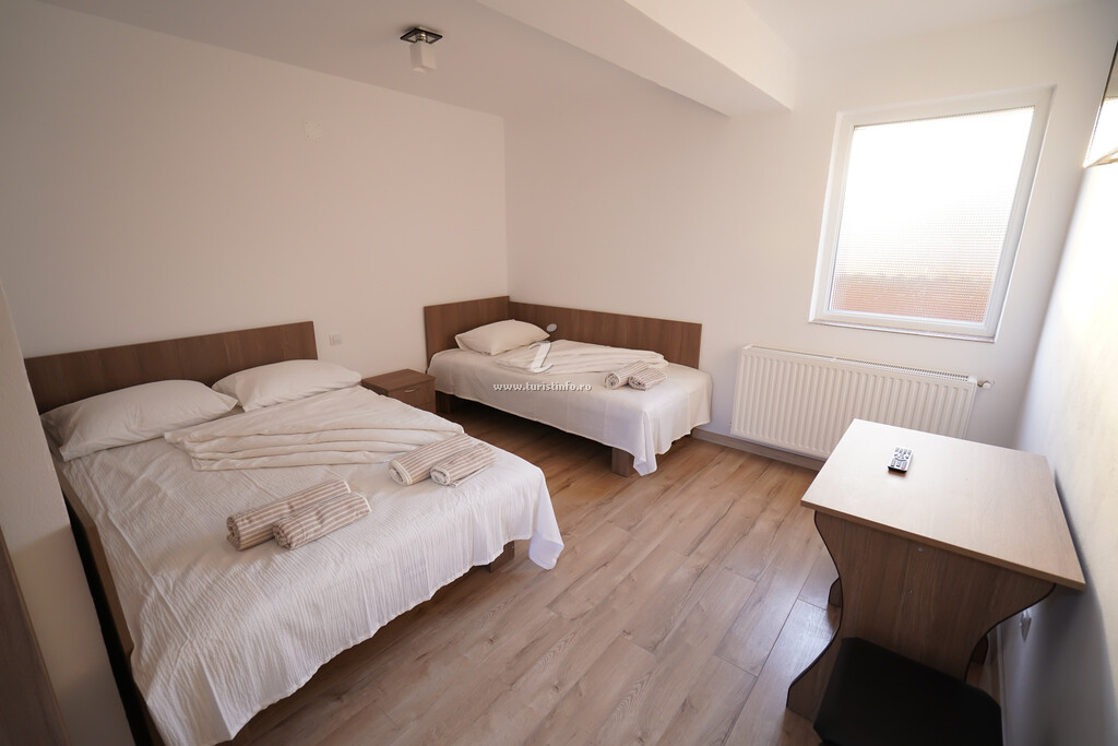Camere de închiriat Casa Teo