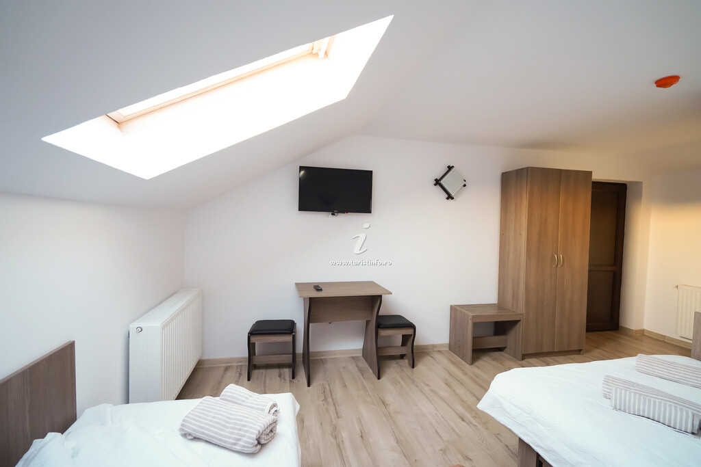 Camere de închiriat Casa Teo