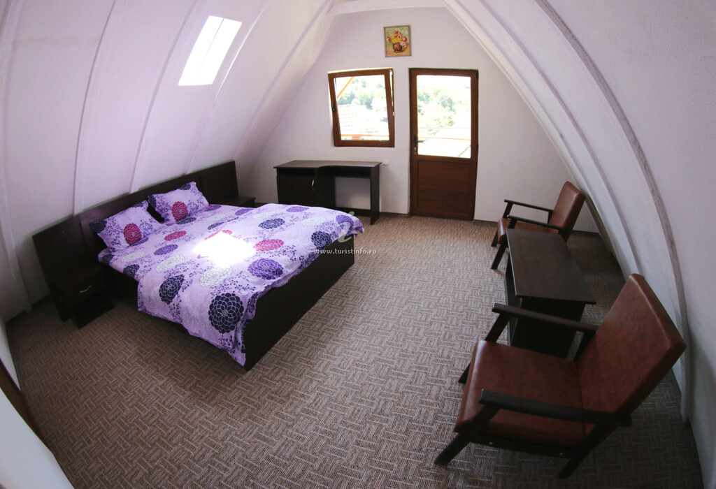 Pensiunea Nera House