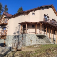Cabana Fulg de Nea Parâng