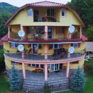 Casa Potcoava Lepșa